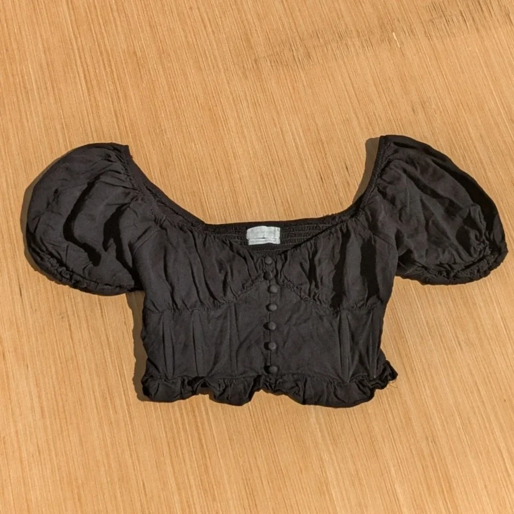 Urban Outfitters Blouse Black Puff Sleeve Smocked Cropped Whimsygoth Women Small - Picture 1 of 6